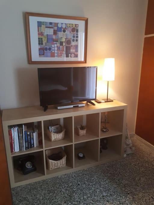 Seaside Family Apartment Loutraki エクステリア 写真
