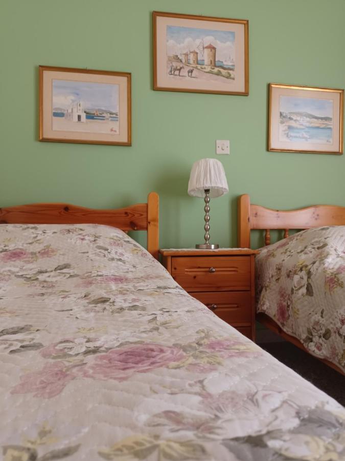 Seaside Family Apartment Loutraki エクステリア 写真